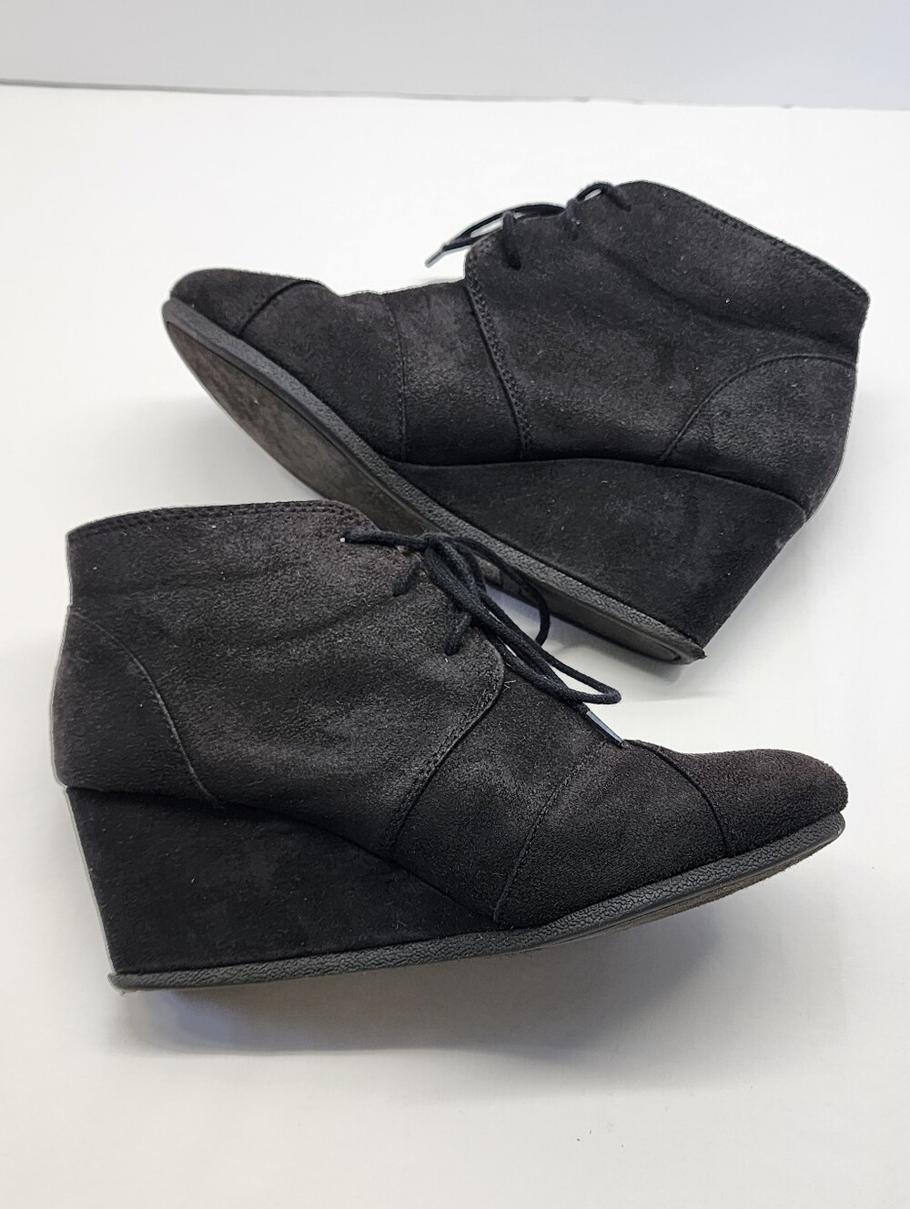 City Classified "Rex" Lace-Up Low Wedge Ankle Booties